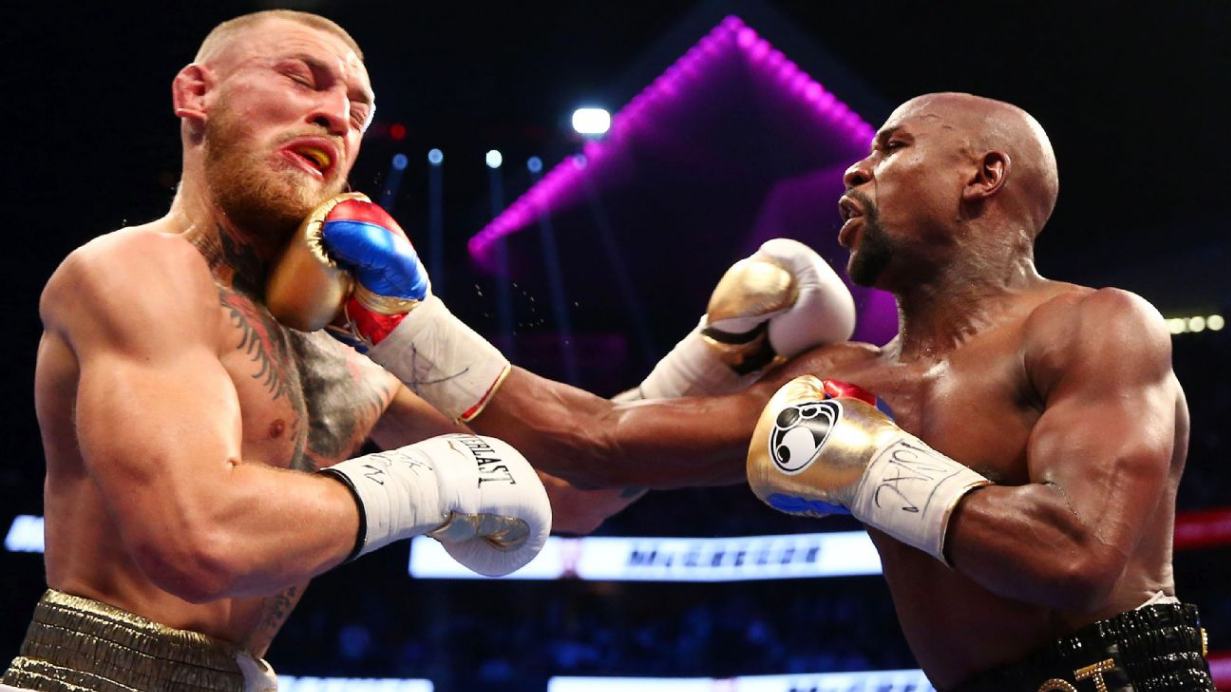 How many knockouts does Floyd Mayweather have?