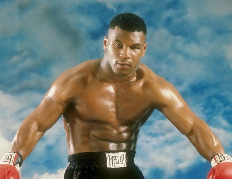 When Did Mike Tyson Make His Boxing Debut?